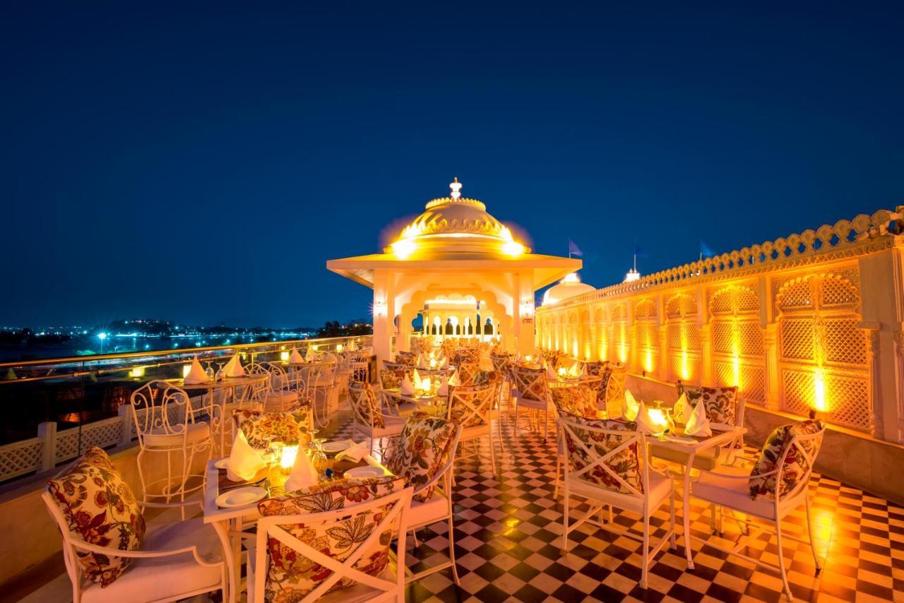 Radisson Blu Udaipur Palace Resort & Spa Экстерьер фото