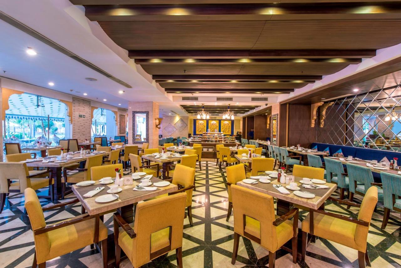 Radisson Blu Udaipur Palace Resort & Spa Экстерьер фото