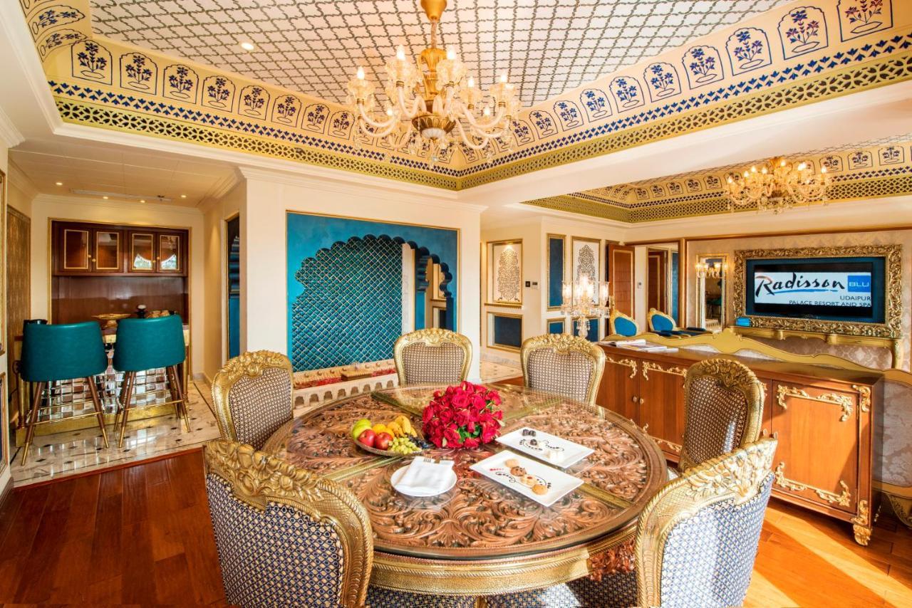 Radisson Blu Udaipur Palace Resort & Spa Экстерьер фото