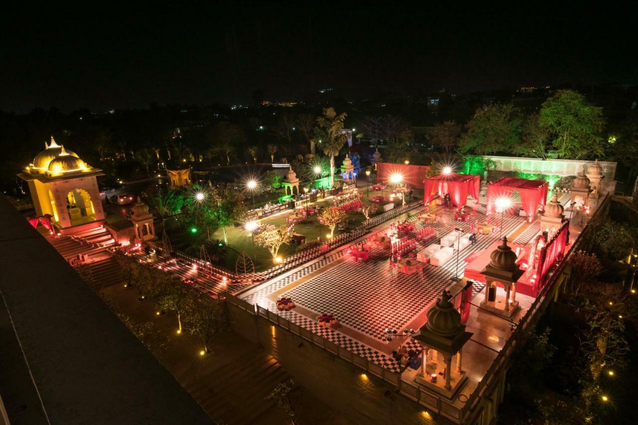 Radisson Blu Udaipur Palace Resort & Spa Экстерьер фото